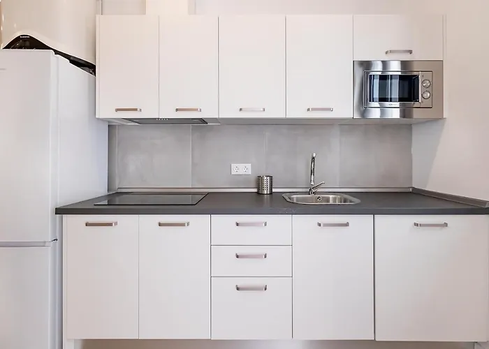 Bhost - Regina V Cordova